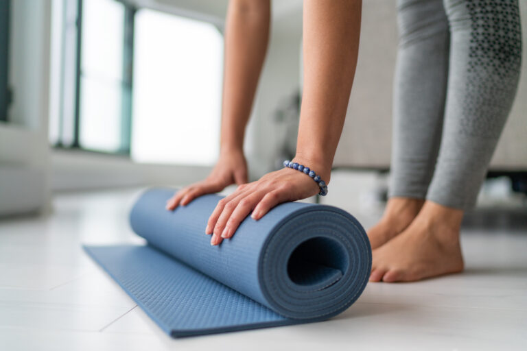Carte 3 – Une marche, du yoga